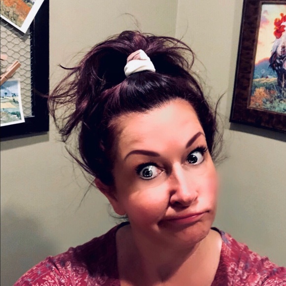 Meet your Posher, Julie - Picture 7 of 8